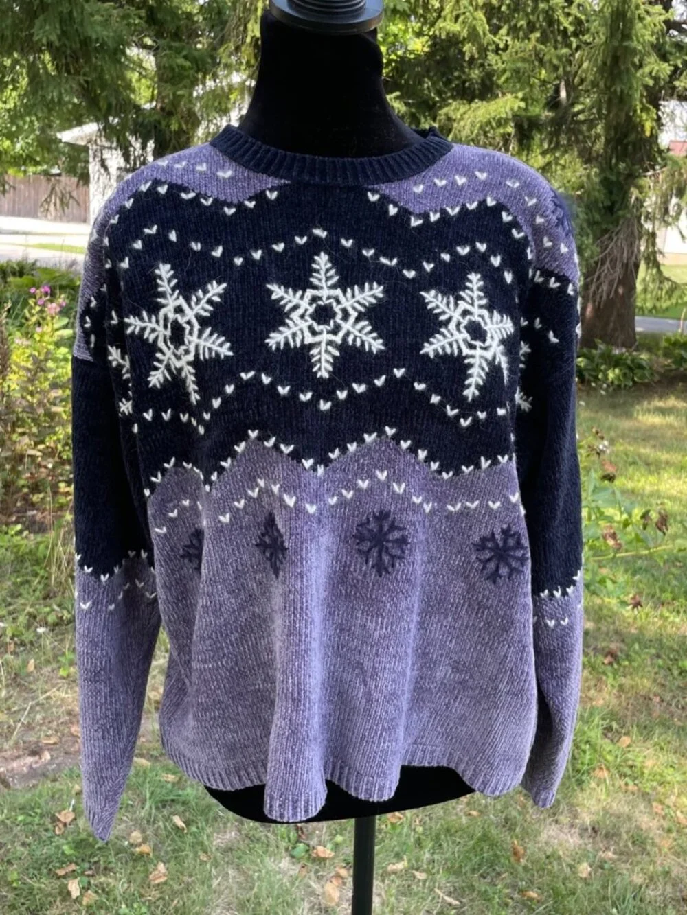 Vintage 90s Sweater Chenille Holiday Snowflake Purple XL Hand Embroidered Soft